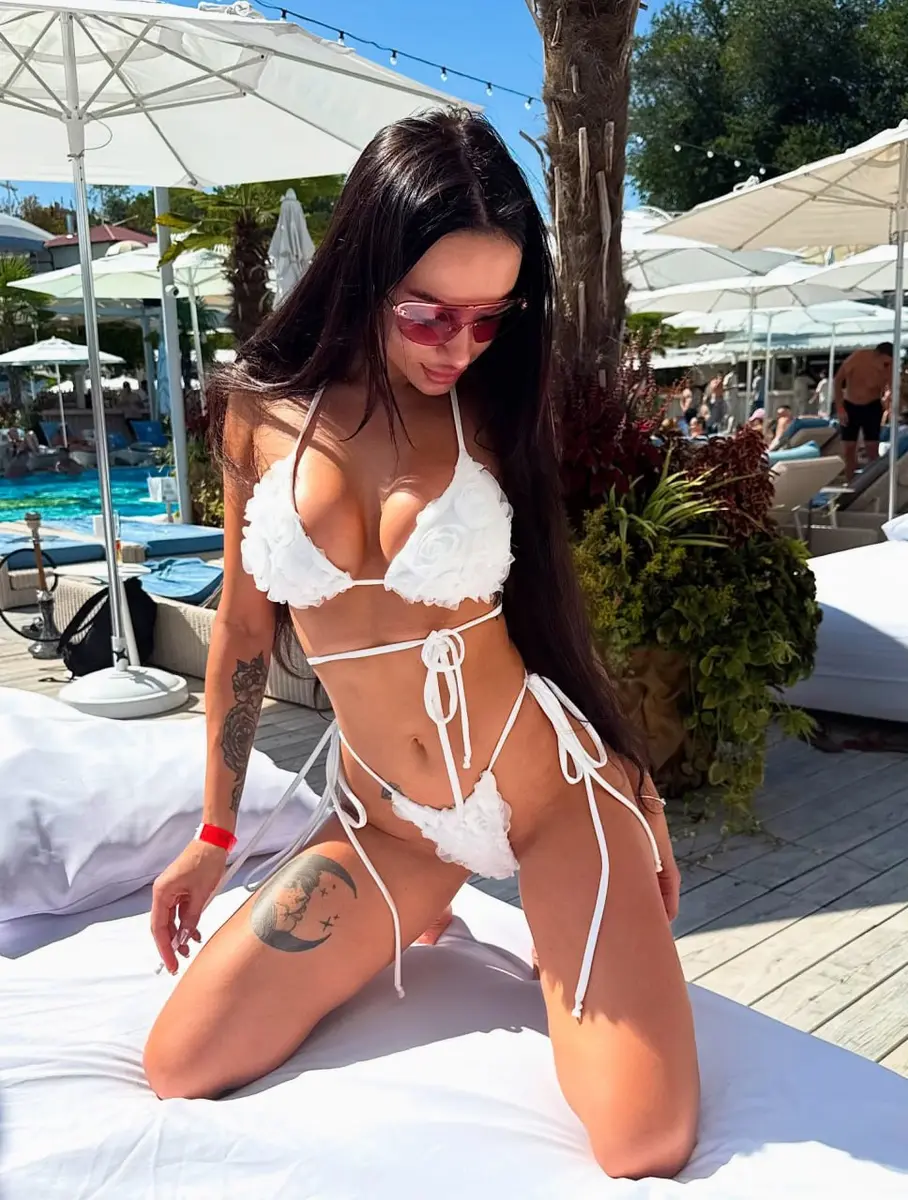 Ava profile in Dubai