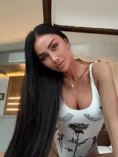 Erika profile in Dubai