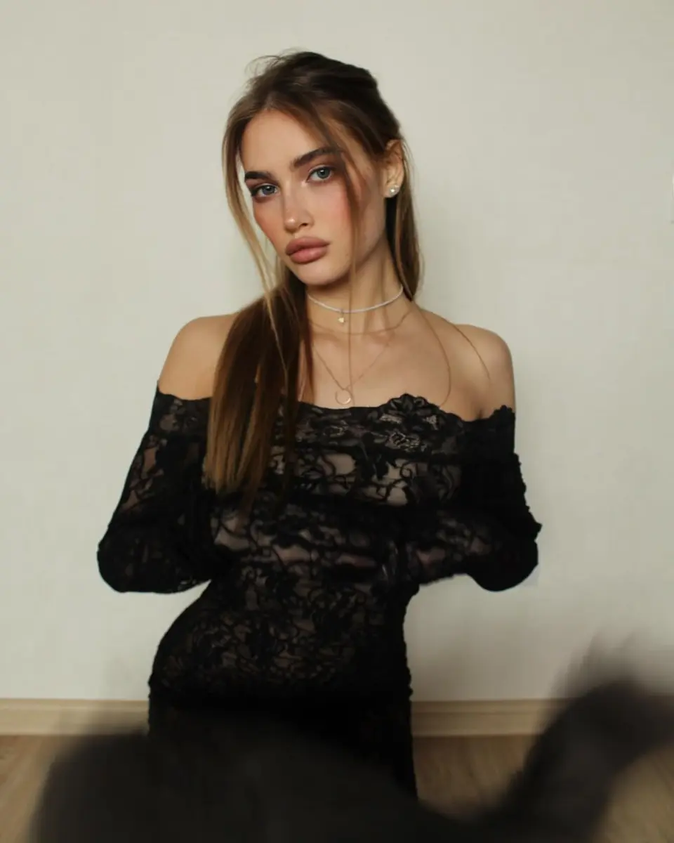 Esmeralda profile in Dubai