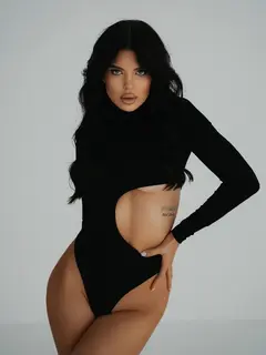 Nona profile in Dubai